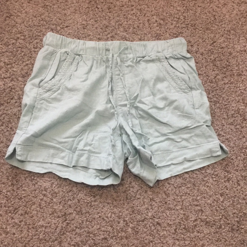 Briggs light green linen shorts